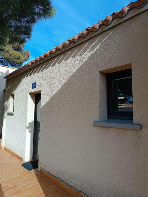 Studio Renove Dans Residence De Vacances Avec Grande Piscine Chauffee, Parking Et Terrasse แอกด์ ภายนอก รูปภาพ