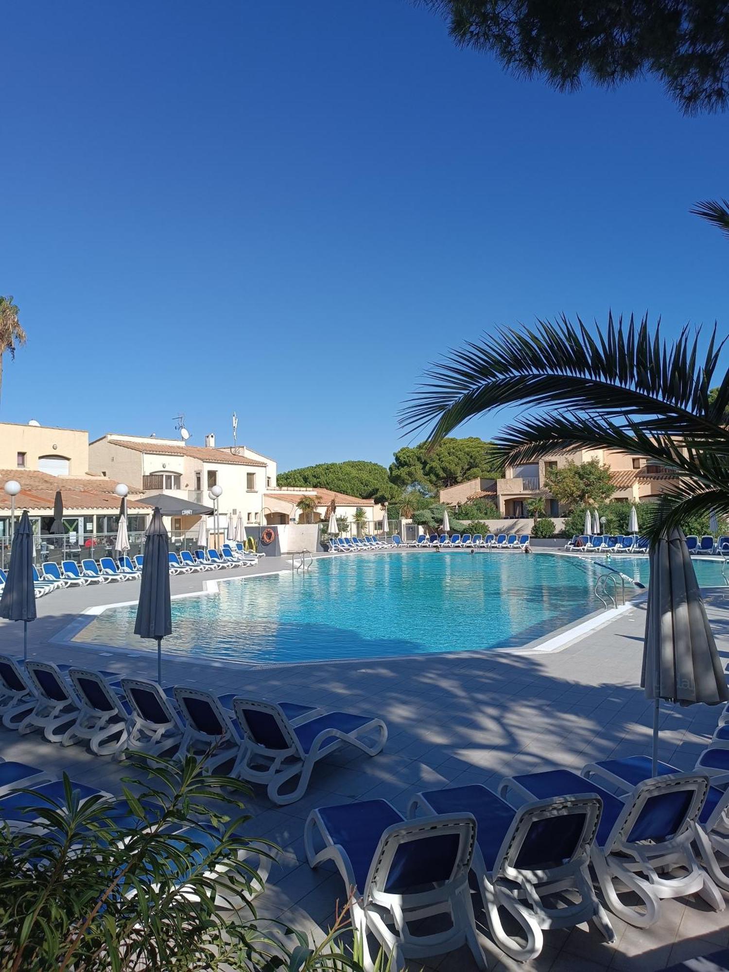 Studio Renove Dans Residence De Vacances Avec Grande Piscine Chauffee, Parking Et Terrasse แอกด์ ภายนอก รูปภาพ